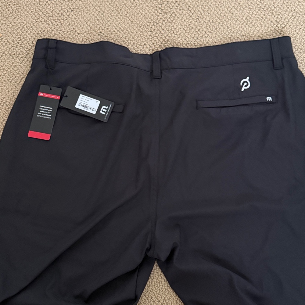 NWT peleton x Travis Mathew Classic Black workout gym Pants size 38